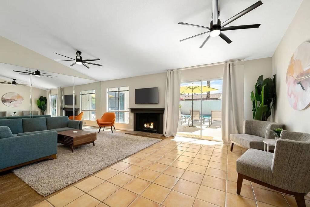 Fireplace, Interior, Living room
