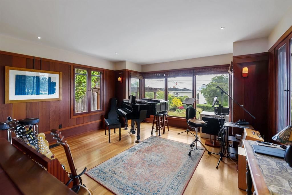 Interior, Piano, Recessed Lighting, Wood Texture Flooring, Wooden Walls