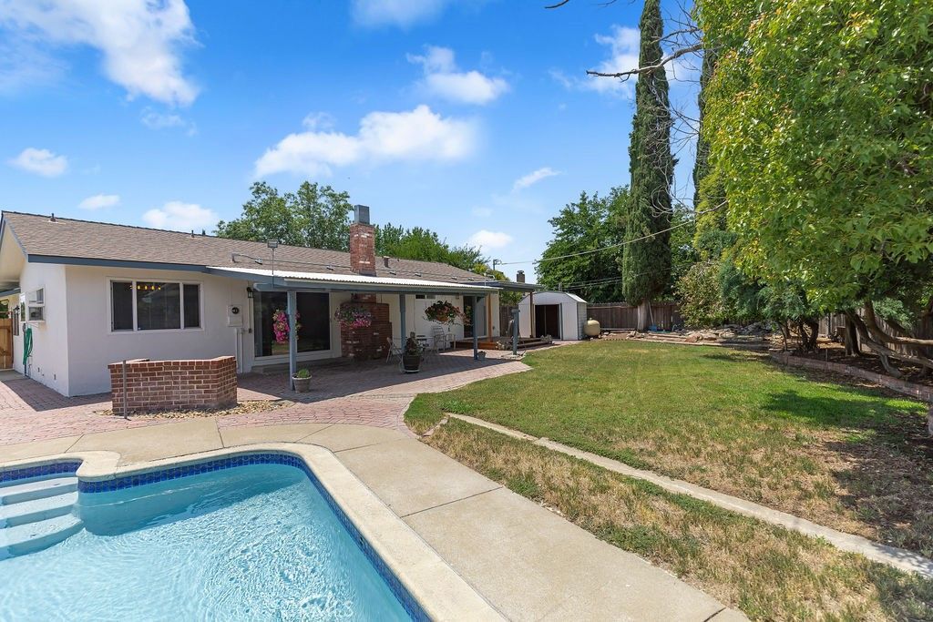 Backyard, Exterior, Pool