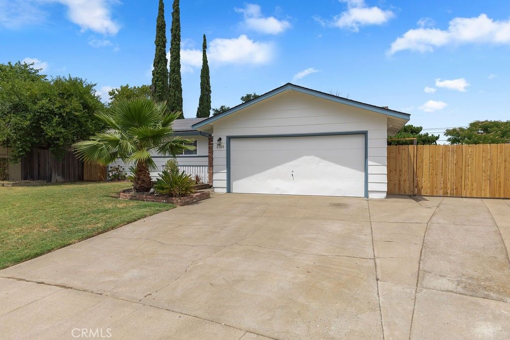Backyard, Detached Garage, Exterior