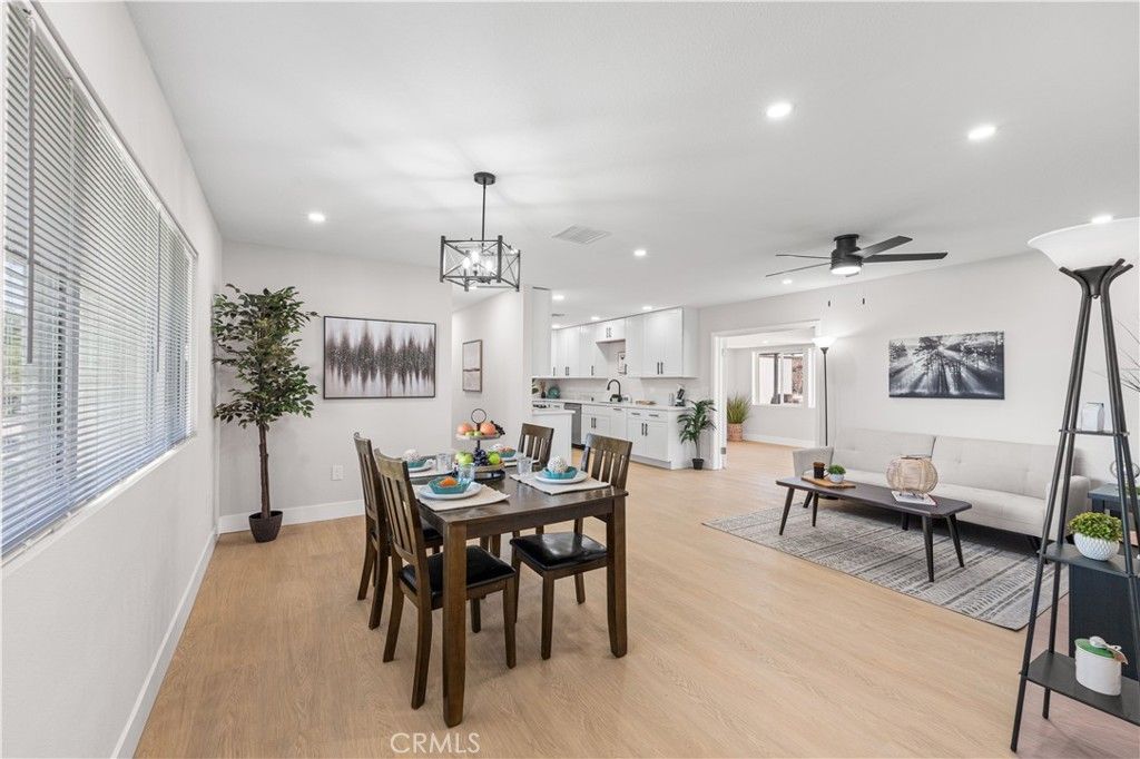 Dining room, Interior, Kitchen, Living room, Pendant Lights, Recessed Lighting, Wood Texture Flooring