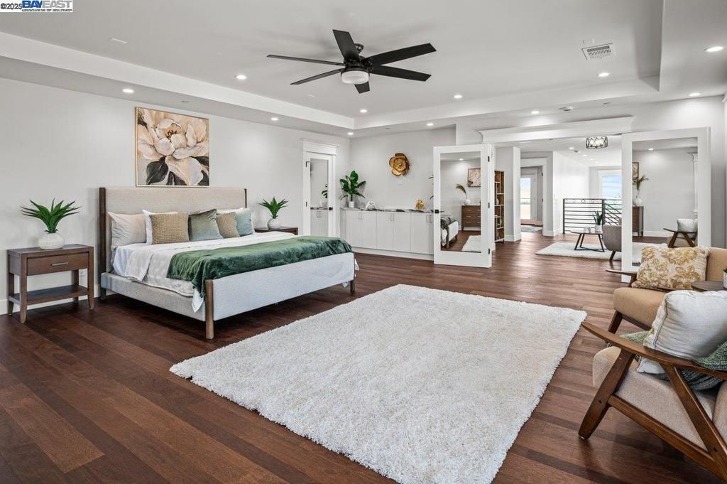 Bedroom, Interior, Recessed Lighting, Wood Texture Flooring