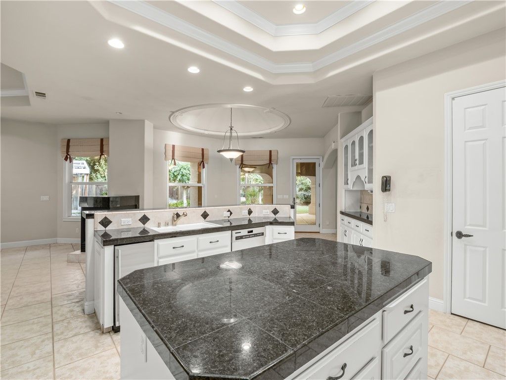 Interior, Kitchen, Pendant Lights, Recessed Lighting, Tile Countertops