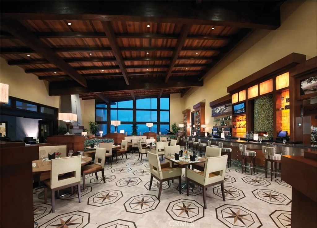 Dining room, Interior, Recessed Lighting, Wooden Beams, Wooden Ceilings