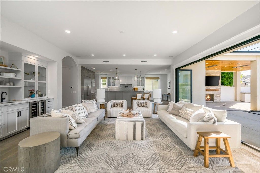 Fireplace, Interior, Kitchen, Living room, Pendant Lights, Recessed Lighting