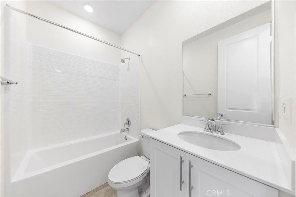 Bathroom, Interior, Recessed Lighting, Wood Texture Flooring