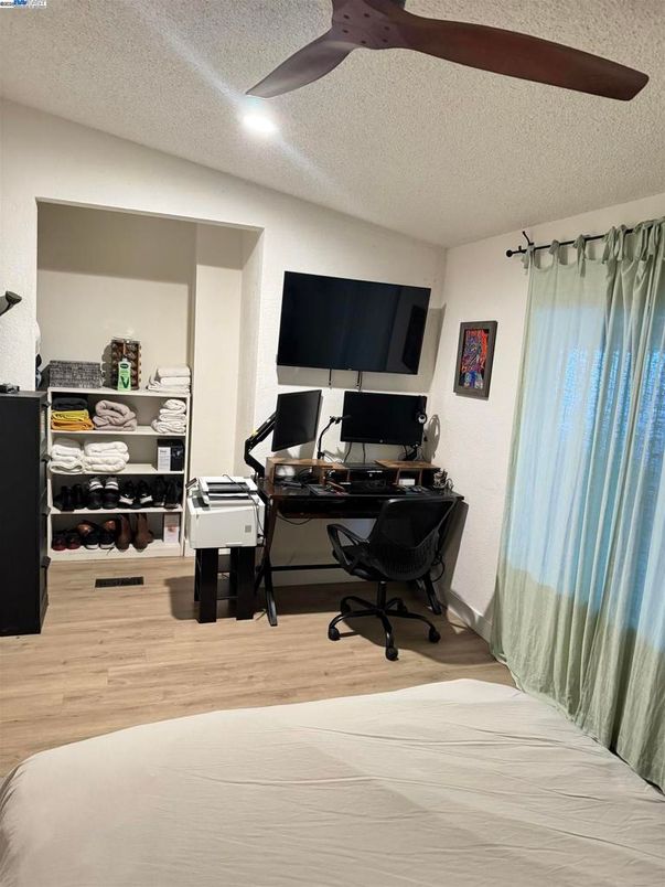 Bedroom, Home Office, Interior, Recessed Lighting, Wood Texture Flooring