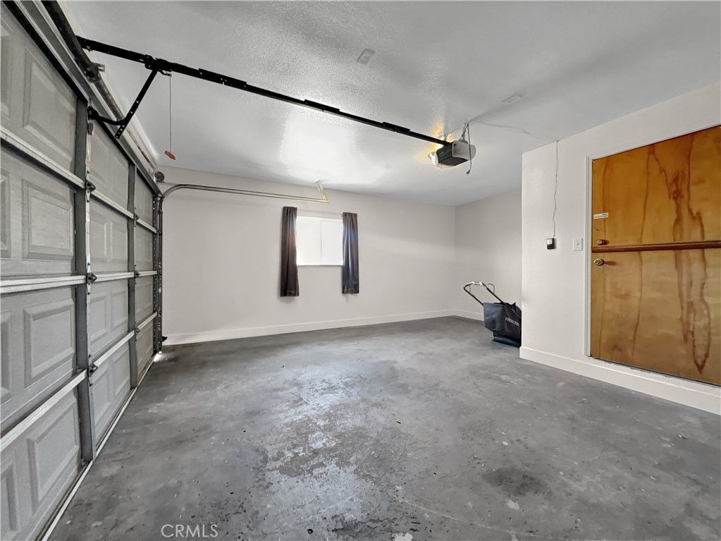 Garage, Interior