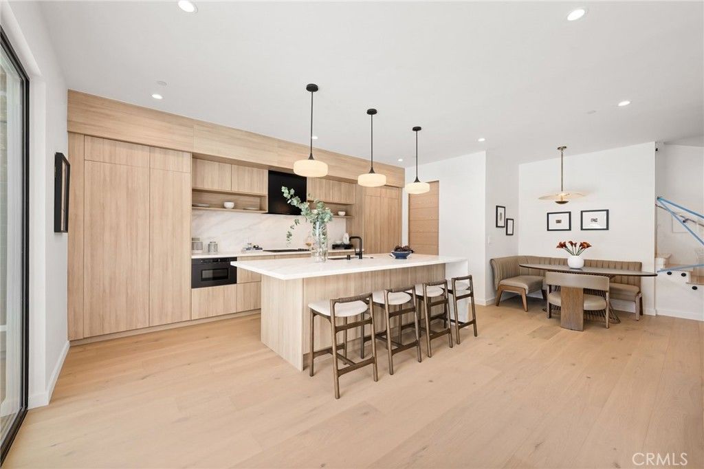 Dining room, Interior, Kitchen, Pendant Lights, Recessed Lighting, Wood Texture Flooring