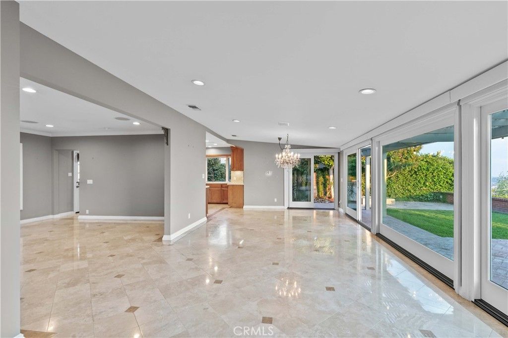 Chandelier, Empty room, Interior, Recessed Lighting
