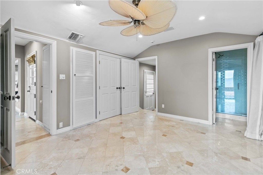 Bathroom, Empty room, Interior, Recessed Lighting