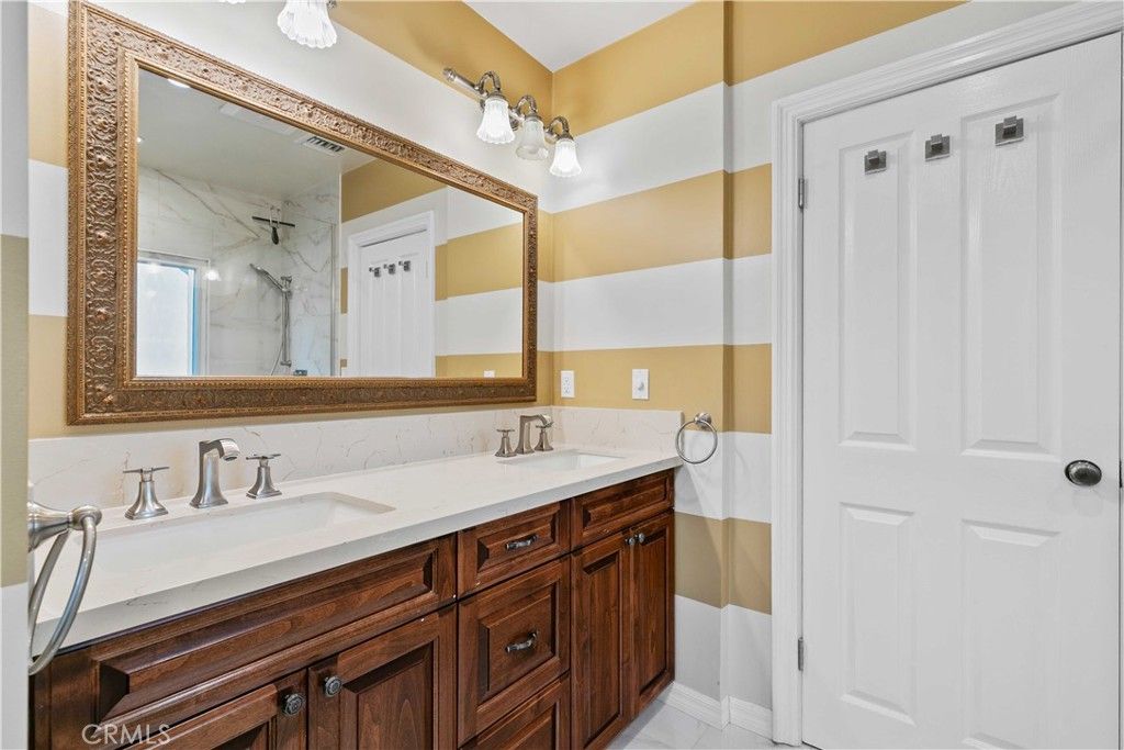 Bathroom, Dual Sink Vanities, Interior, Marble Walls