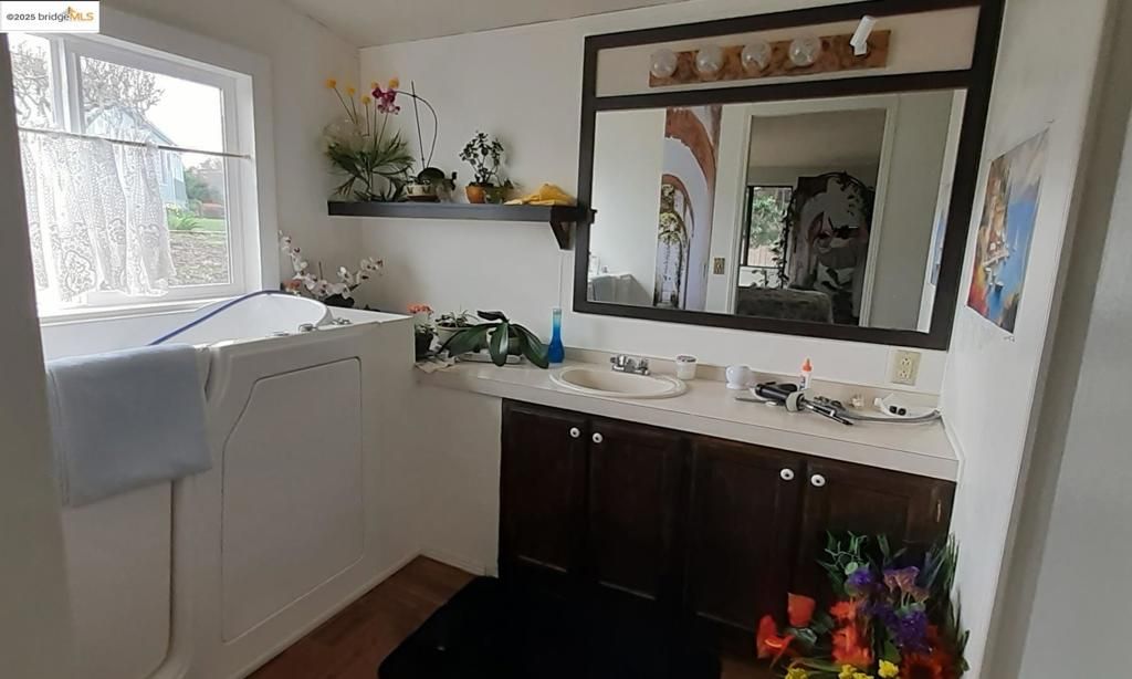 Bathroom, Dual Sink Vanities, Interior, Wood Texture Flooring