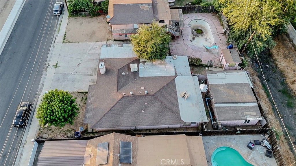 Exterior, Drone