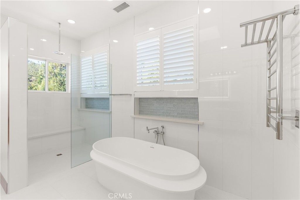 Bathroom, Free Standing Baths, Glass Shower, Interior, Recessed Lighting