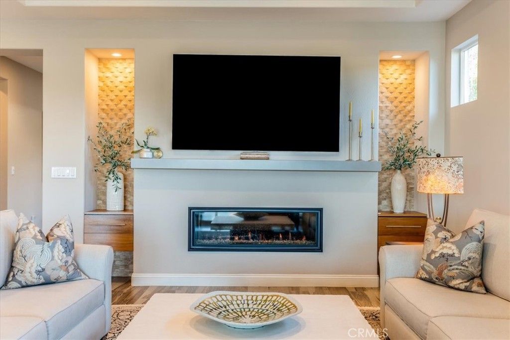 Fireplace, Interior, Living room, Recessed Lighting, Wood Texture Flooring