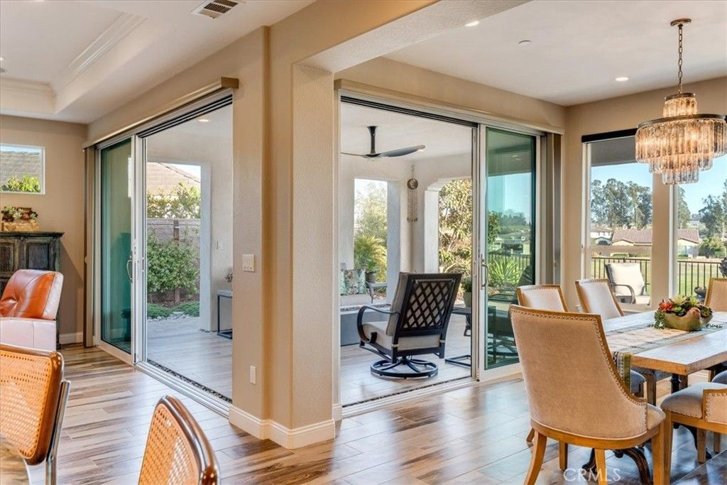 Chandelier, Dining room, Interior, Recessed Lighting, Wood Texture Flooring