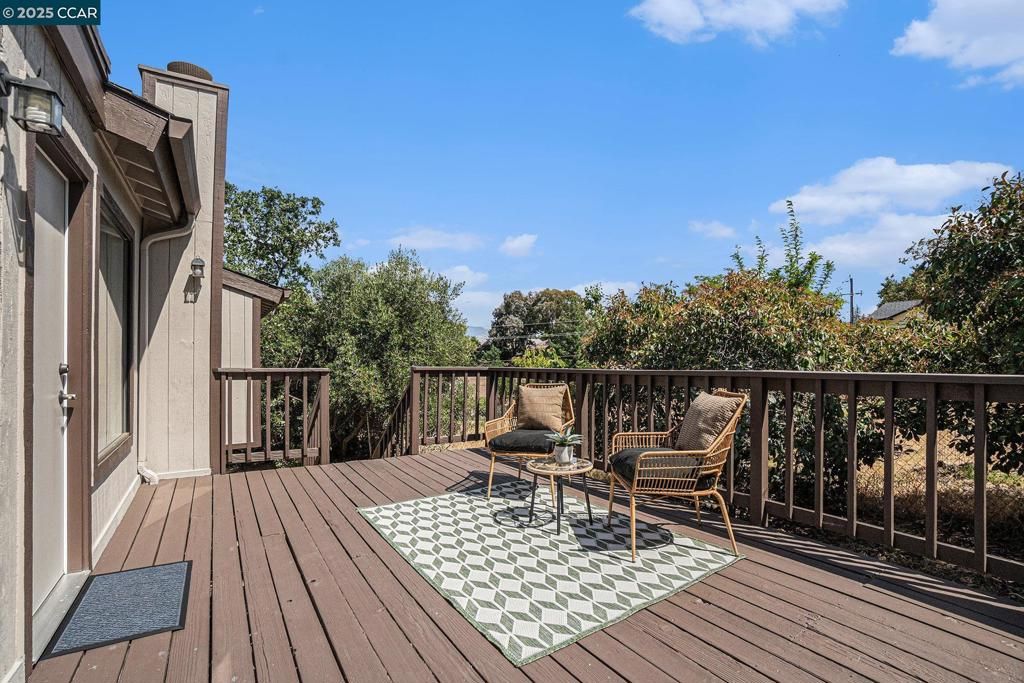 Exterior, Wood Texture Flooring