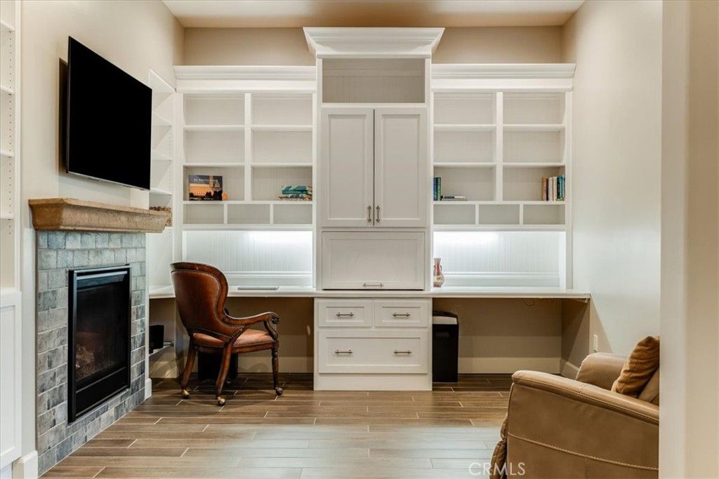 Fireplace, Home Office, Interior, Wood Texture Flooring