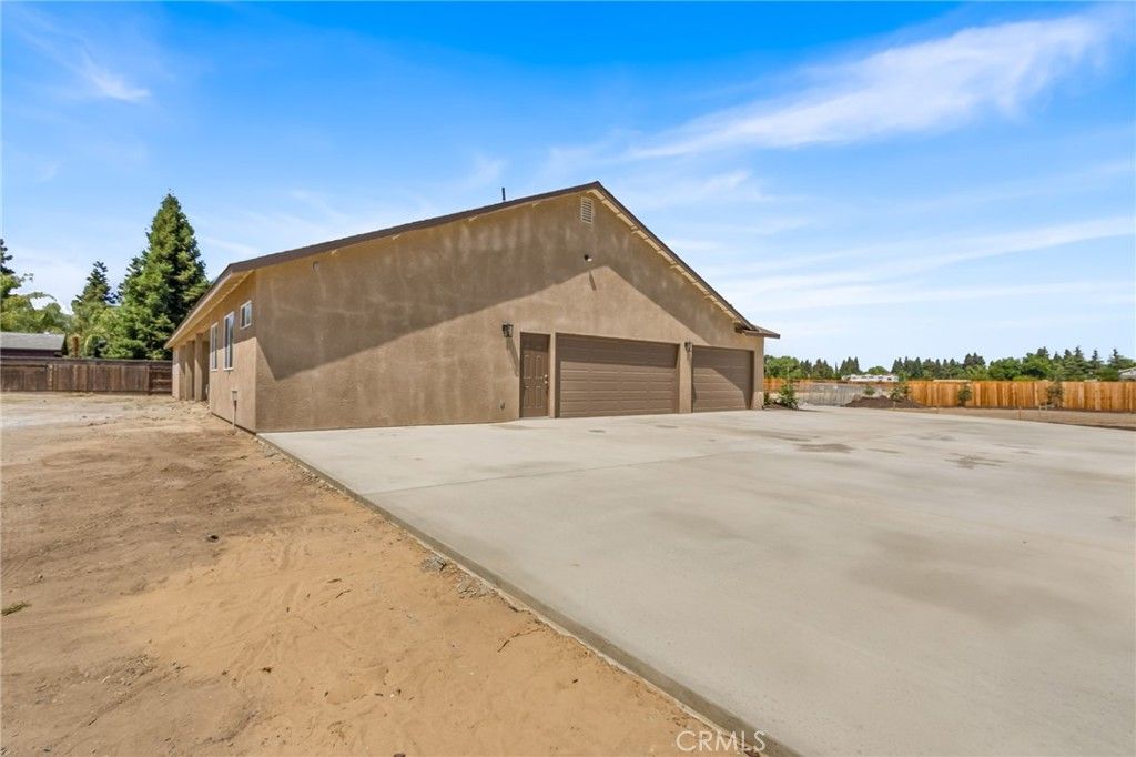 Backyard, Detached Garage, Exterior