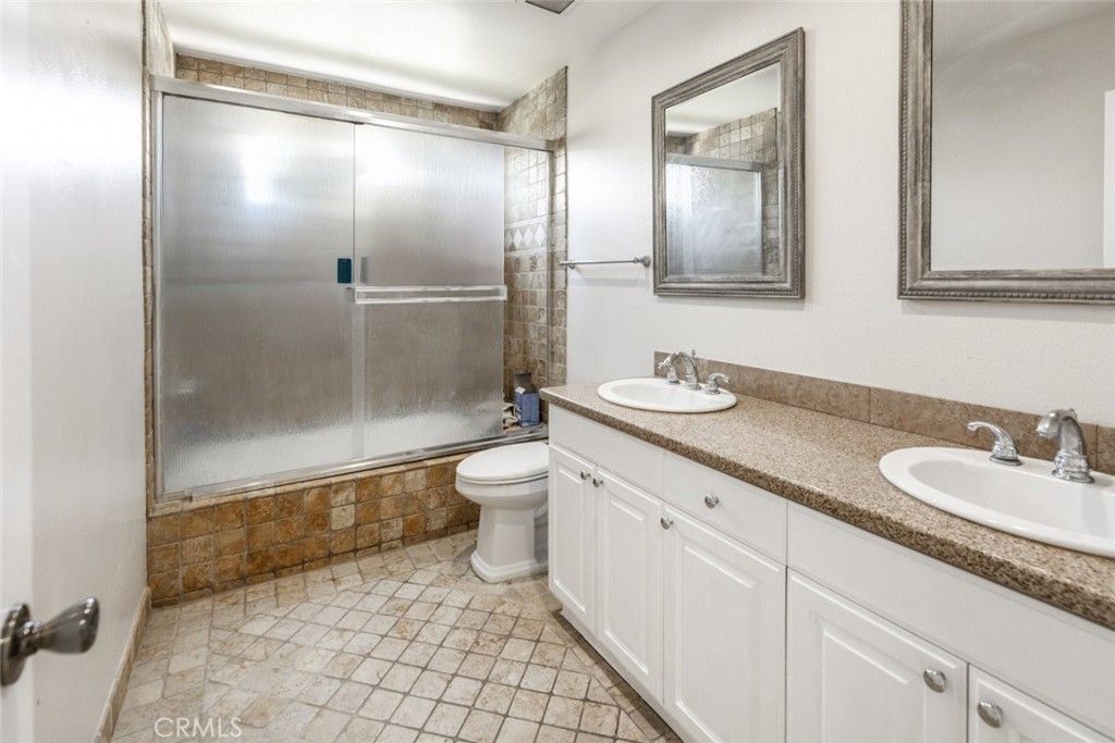 Bathroom, Dual Sink Vanities, Glass Shower, Interior