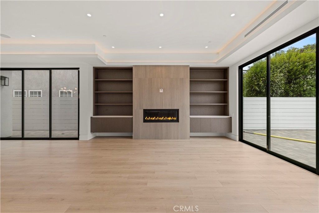 Fireplace, Interior, Recessed Lighting, Wood Texture Flooring