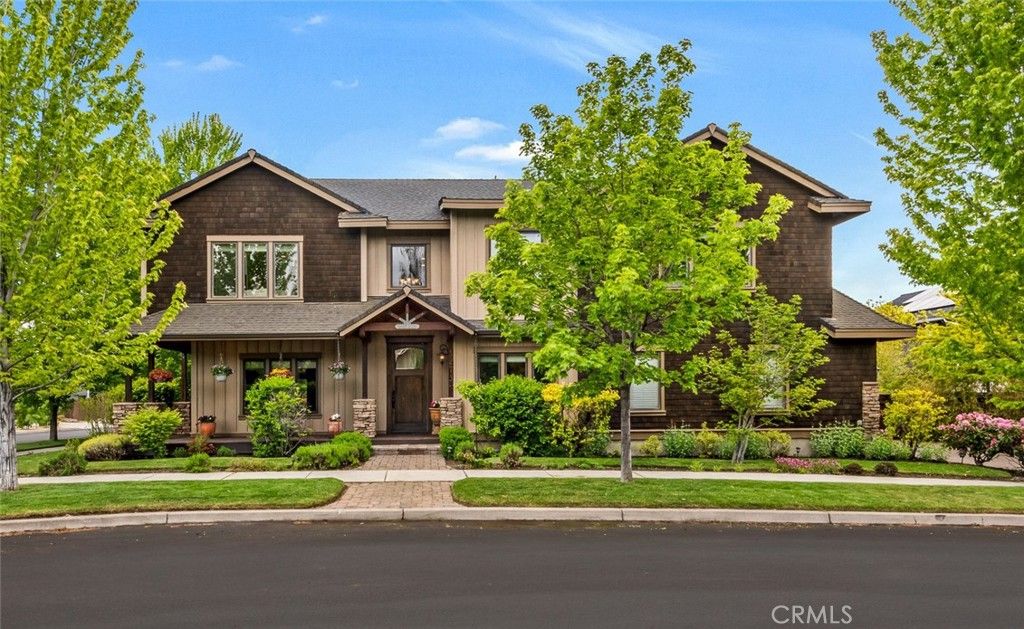 Exterior, Facade, American Craftsman
