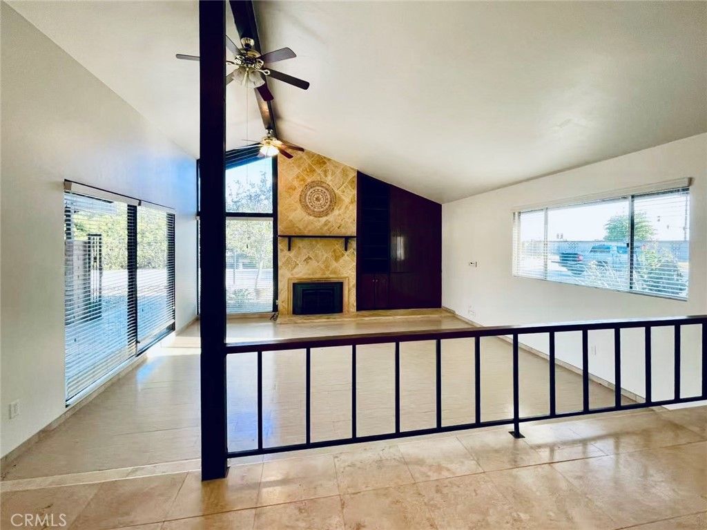 Empty room, Fireplace, Interior