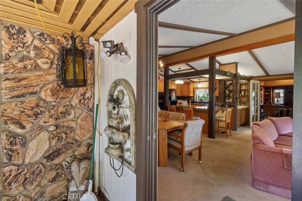 Dining room, Interior