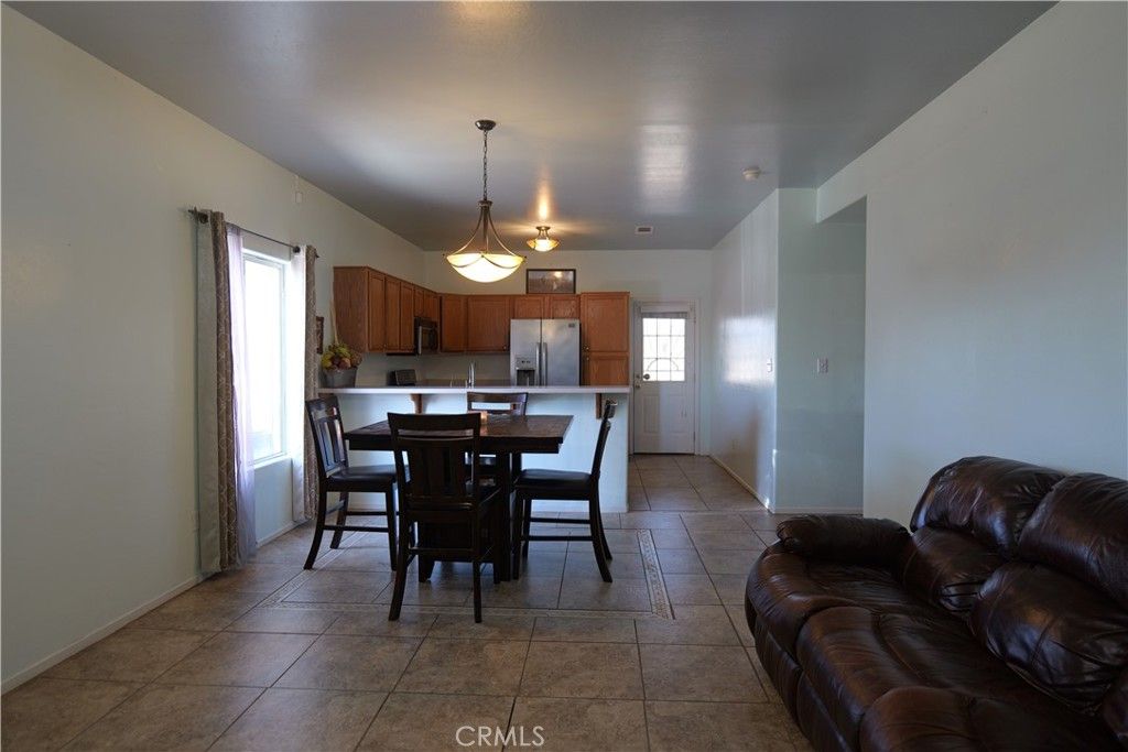 Dining room, Interior, Kitchen, Pendant Lights, Stainless Steel Appliances