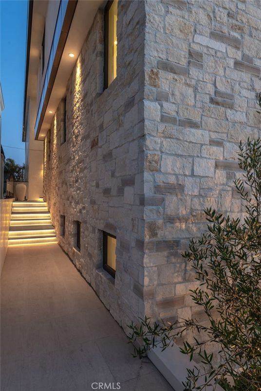Exterior, Fireplace