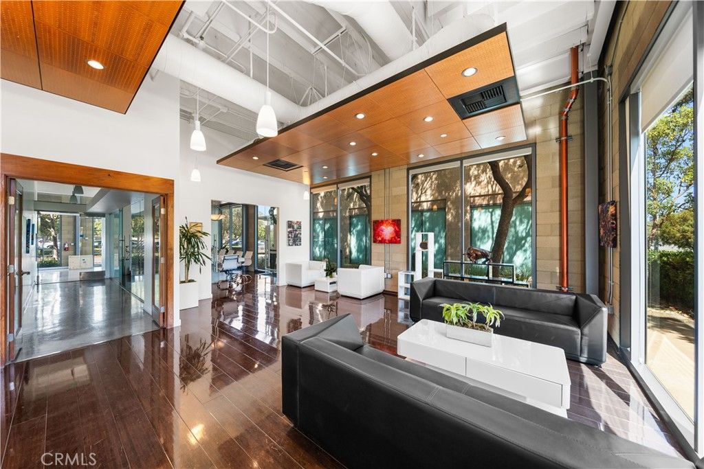 Interior, Living room, Pendant Lights, Recessed Lighting, Wooden Ceilings, Wood Texture Flooring