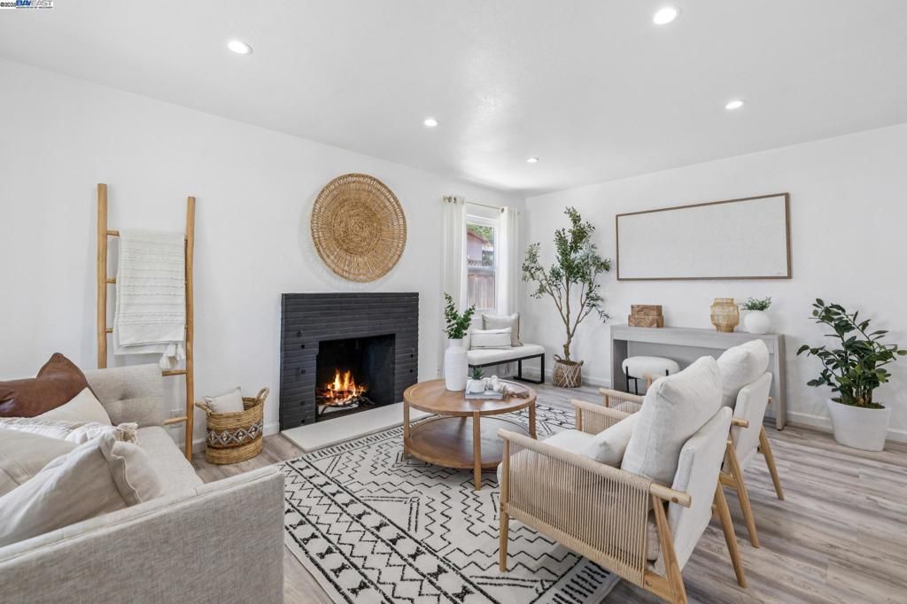 Fireplace, Interior, Living room, Recessed Lighting, Wood Texture Flooring