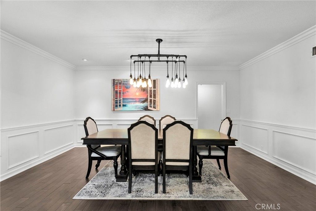 Dining room, Interior, Pendant Lights, Recessed Lighting, Wood Texture Flooring