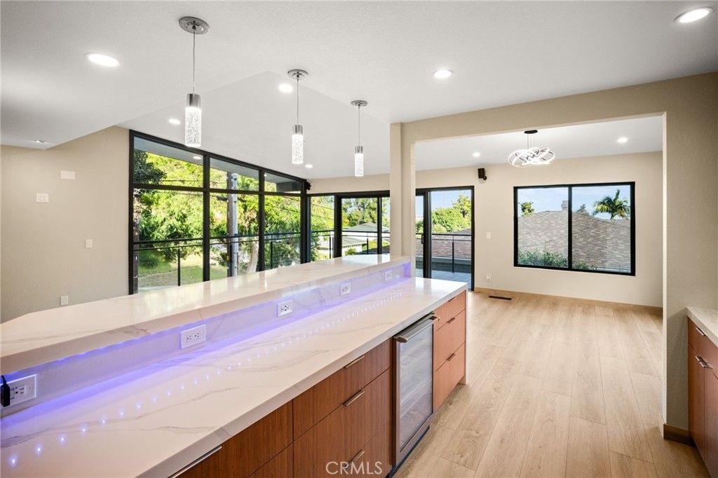 Interior, Pendant Lights, Recessed Lighting, Wood Texture Flooring