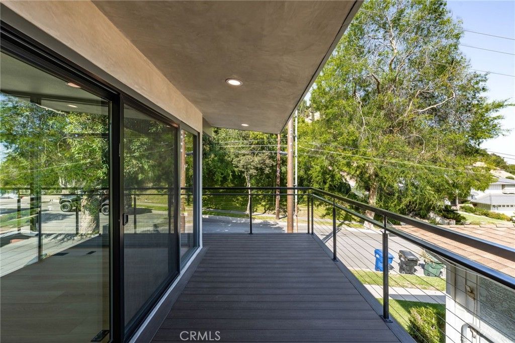 Exterior, Recessed Lighting
