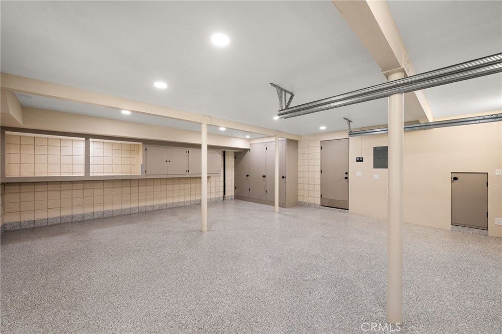 Interior, Recessed Lighting