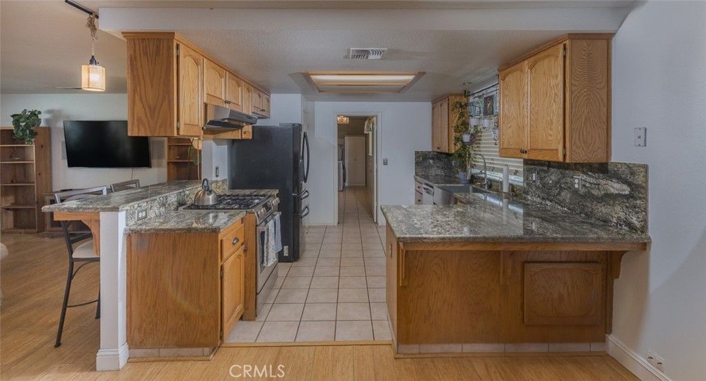 Interior, Kitchen, Pendant Lights, Wood Texture Flooring