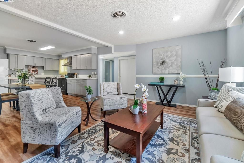 Dining room, Interior, Kitchen, Living room, Recessed Lighting, Wood Texture Flooring