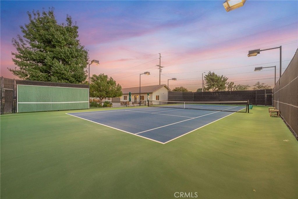 Exterior, Tennis Courts