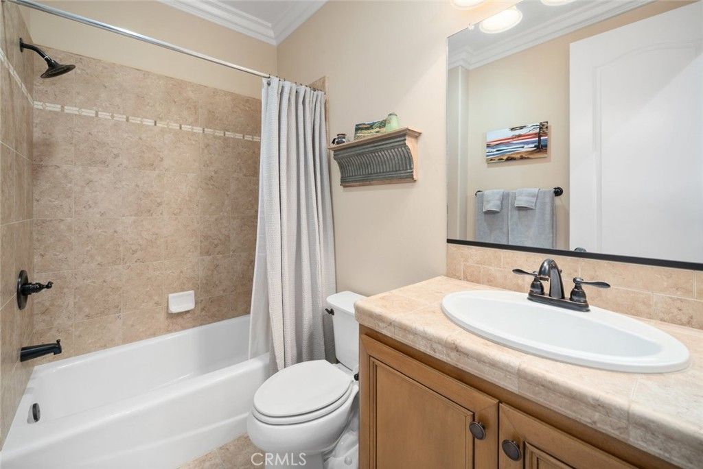Bathroom, Interior, Tile Countertops