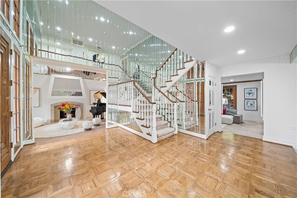Fireplace, Interior, Piano, Recessed Lighting, Wood Texture Flooring