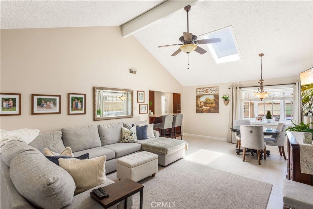 Dining room, Interior, Living room, Pendant Lights