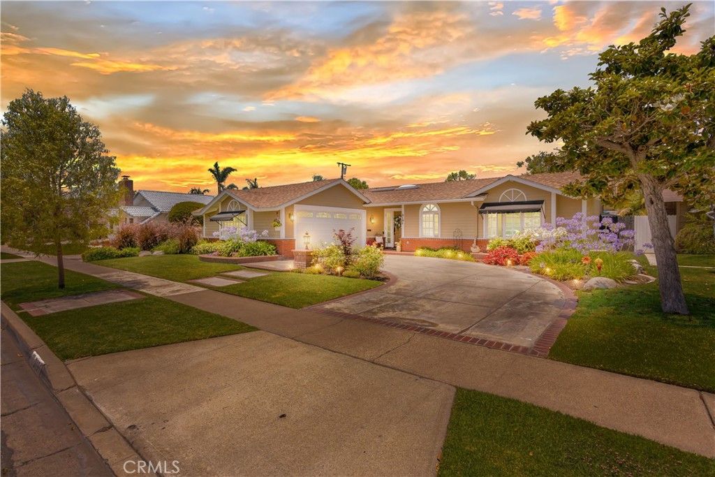 Attached, Backyard, Exterior, Facade, Ranch
