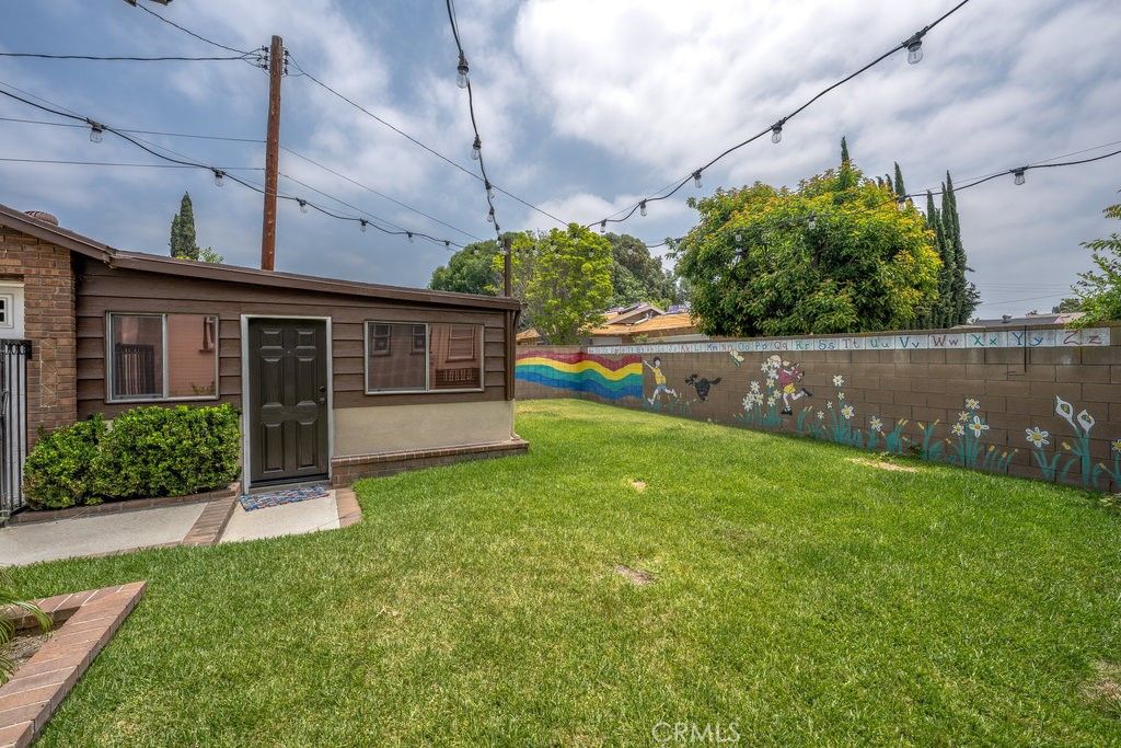Backyard, Exterior