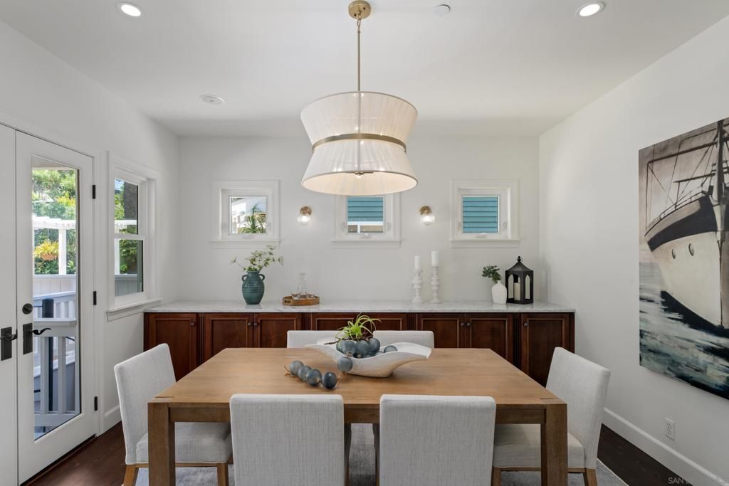 Dining room, Interior, Pendant Lights, Recessed Lighting, Wood Texture Flooring