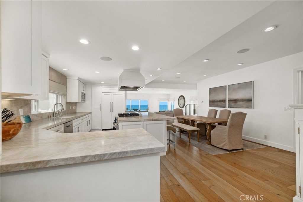 Dining room, Interior, Kitchen, Recessed Lighting, Water, Wood Texture Flooring