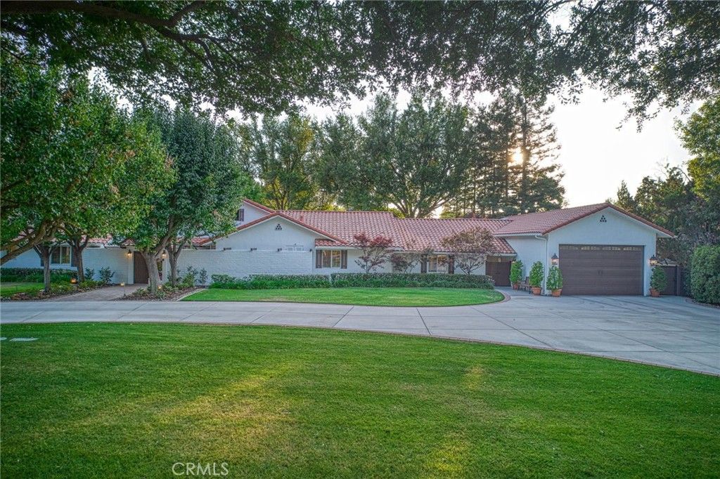 Backyard, Detached Garage, Exterior