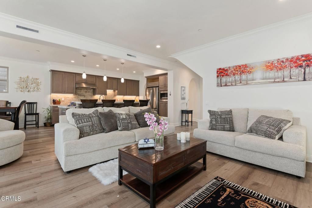 Dining room, Interior, Kitchen, Living room, Pendant Lights, Recessed Lighting, Stainless Steel Appliances, Wood Texture Flooring