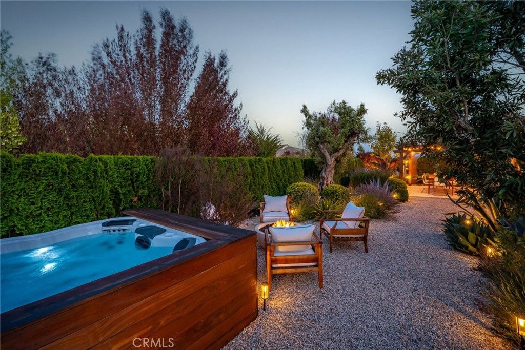 Backyard, Exterior, Hot Tub